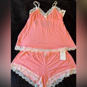 NWT Sleep separates